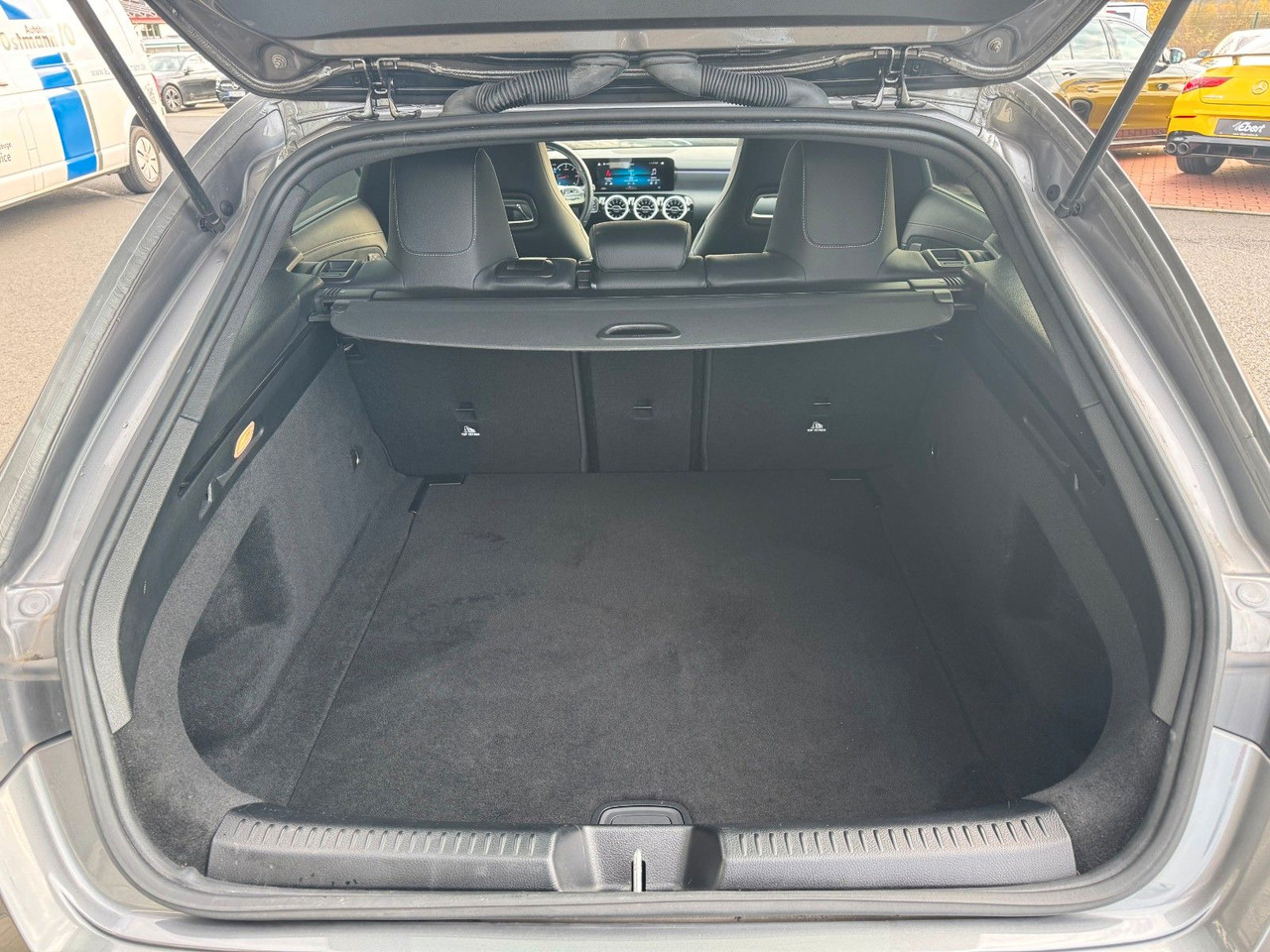 Cho thuê  Mercedes-Benz CLA 200d SB Edition+AMG+AHK+MultiBeam+Ambiente Mercedes-Benz CLA 200d SB Edition+AMG+AHK+MultiBeam+Ambiente: hình 8