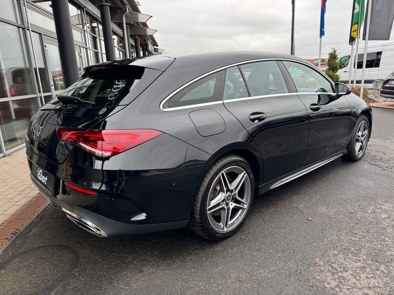 Mercedes-Benz CLA 250e Shooting Brake AMG+RFK+Ambiente+Augment - Xe wagon: hình 4 Mercedes-Benz CLA 250e Shooting Brake AMG+RFK+Ambiente+Augment - Xe wagon: hình 4