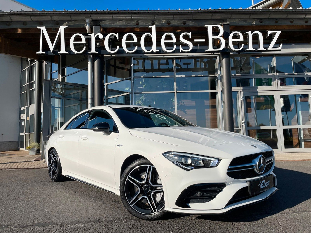 Mercedes-Benz CLA 35 AMG Aero+TotW+R-Kamera+Ambiente - Xe coupe: hình 1 Mercedes-Benz CLA 35 AMG Aero+TotW+R-Kamera+Ambiente - Xe coupe: hình 1