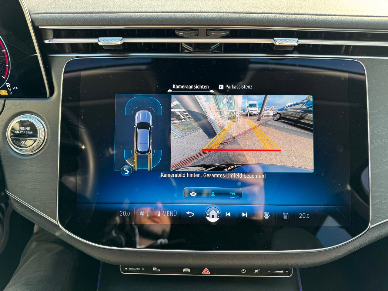 Cho thuê  Mercedes-Benz E 220d T Avantgarde+Pano+DistrPro+AHK+RFK+MBUX Mercedes-Benz E 220d T Avantgarde+Pano+DistrPro+AHK+RFK+MBUX: hình 18