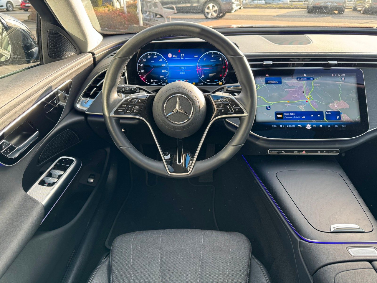 Cho thuê  Mercedes-Benz E 220d T Avantgarde+Pano+DistrPro+AHK+RFK+MBUX Mercedes-Benz E 220d T Avantgarde+Pano+DistrPro+AHK+RFK+MBUX: hình 15