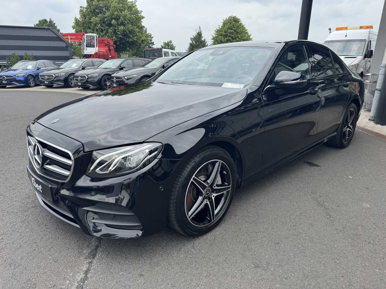 Mercedes-Benz E 300de 9G AMG+Pano+Memory+Ambiente+ RFK+Night - Sedan: hình 2 Mercedes-Benz E 300de 9G AMG+Pano+Memory+Ambiente+ RFK+Night - Sedan: hình 2