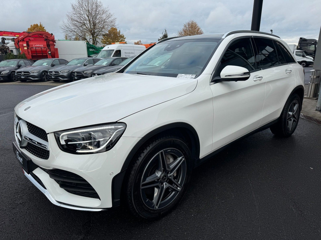 Mercedes-Benz GLC 200 4M AMG+Pano+Distr+StandH+AHK+360+HUD - SUV: hình 3 Mercedes-Benz GLC 200 4M AMG+Pano+Distr+StandH+AHK+360+HUD - SUV: hình 3