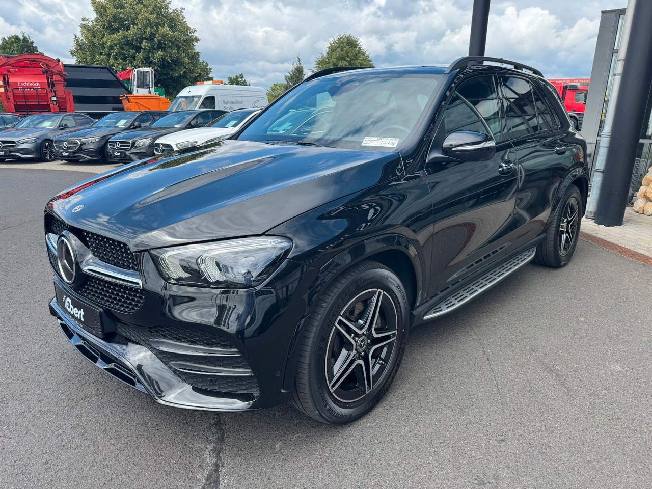 Mercedes-Benz GLE 350de 4M AMG+Pano+AHK+Burm+Distr++HUD+360+ - SUV: hình 2 Mercedes-Benz GLE 350de 4M AMG+Pano+AHK+Burm+Distr++HUD+360+ - SUV: hình 2