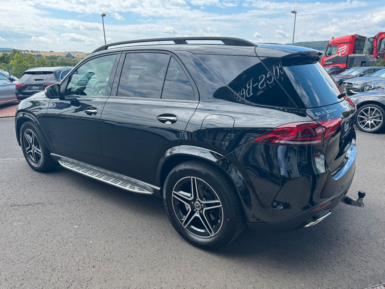 Mercedes-Benz GLE 350de 4M AMG+Pano+AHK+Burm+Distr++HUD+360+ - SUV: hình 3 Mercedes-Benz GLE 350de 4M AMG+Pano+AHK+Burm+Distr++HUD+360+ - SUV: hình 3