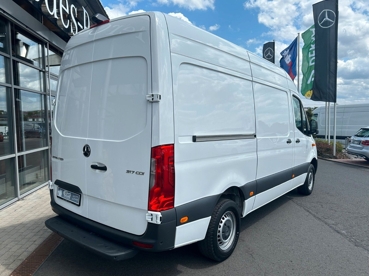 Mercedes-Benz Sprinter 317 CDI 3665 Klima 360 SHZ Tempomat - Xe van chở hàng: hình 4 Mercedes-Benz Sprinter 317 CDI 3665 Klima 360 SHZ Tempomat - Xe van chở hàng: hình 4