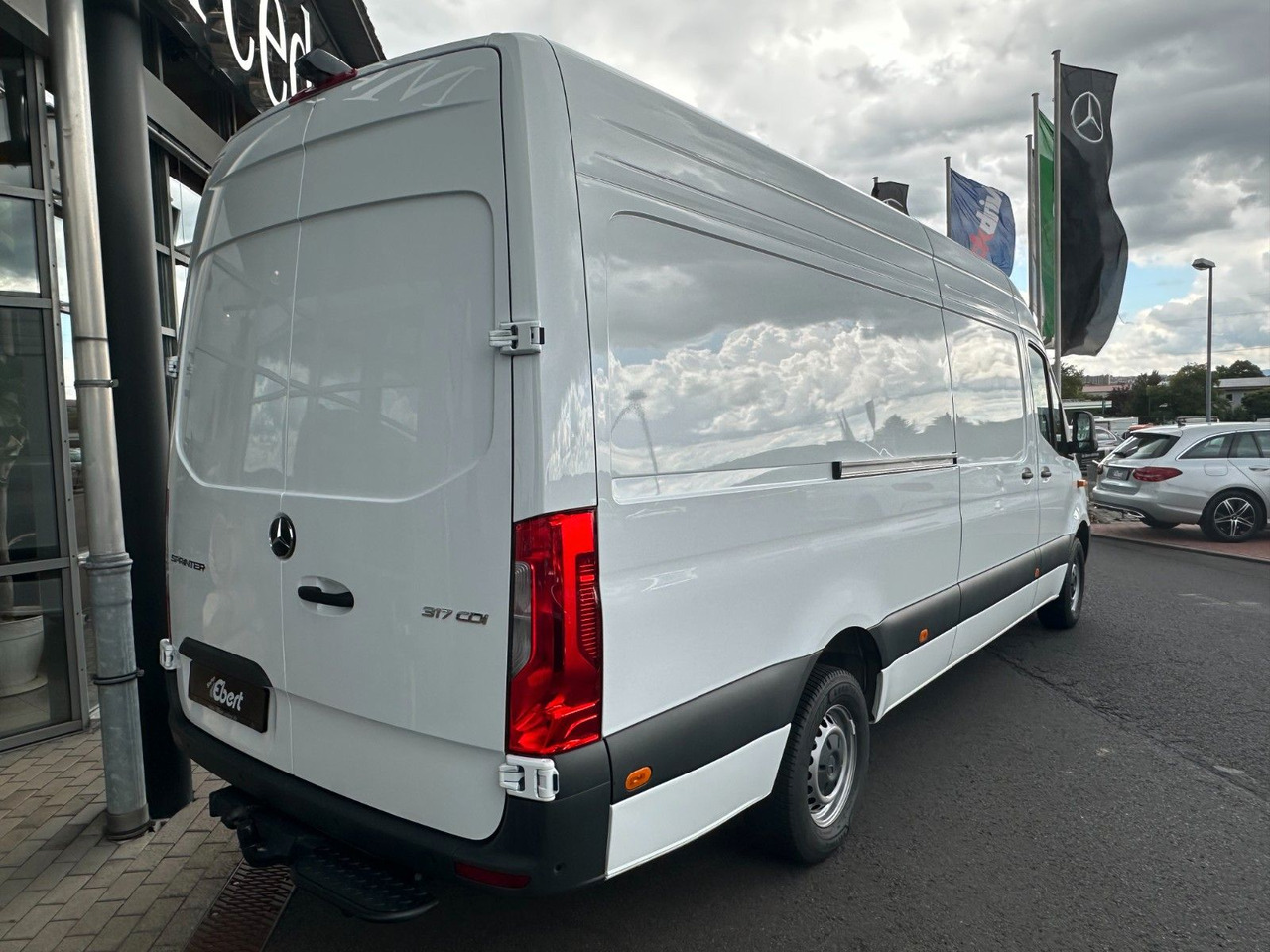 Mercedes-Benz Sprinter 317 CDI 9G 4325 Klima Kamera SHZ AHK - Xe van chở hàng: hình 4 Mercedes-Benz Sprinter 317 CDI 9G 4325 Klima Kamera SHZ AHK - Xe van chở hàng: hình 4