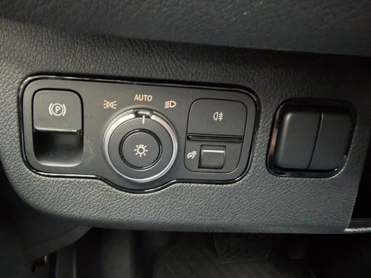 Cho thuê  Mercedes-Benz Sprinter 319 CDI 3665 DoKa AHK Klima LED Mercedes-Benz Sprinter 319 CDI 3665 DoKa AHK Klima LED: hình 17