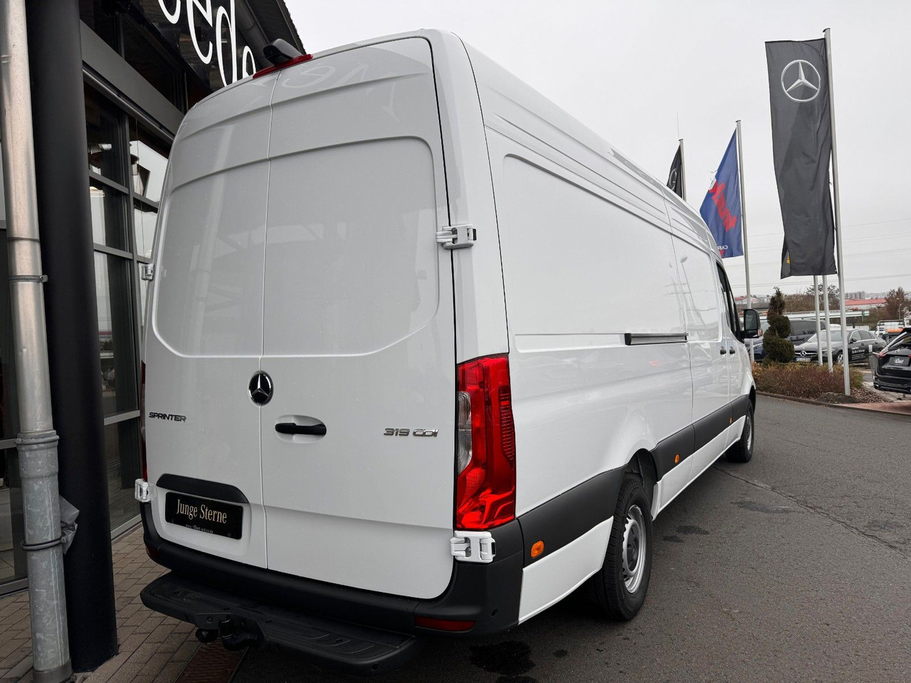 Mercedes-Benz Sprinter 319 CDI 4325 LED MBUX SHZ AHK - Xe van chở hàng: hình 4 Mercedes-Benz Sprinter 319 CDI 4325 LED MBUX SHZ AHK - Xe van chở hàng: hình 4