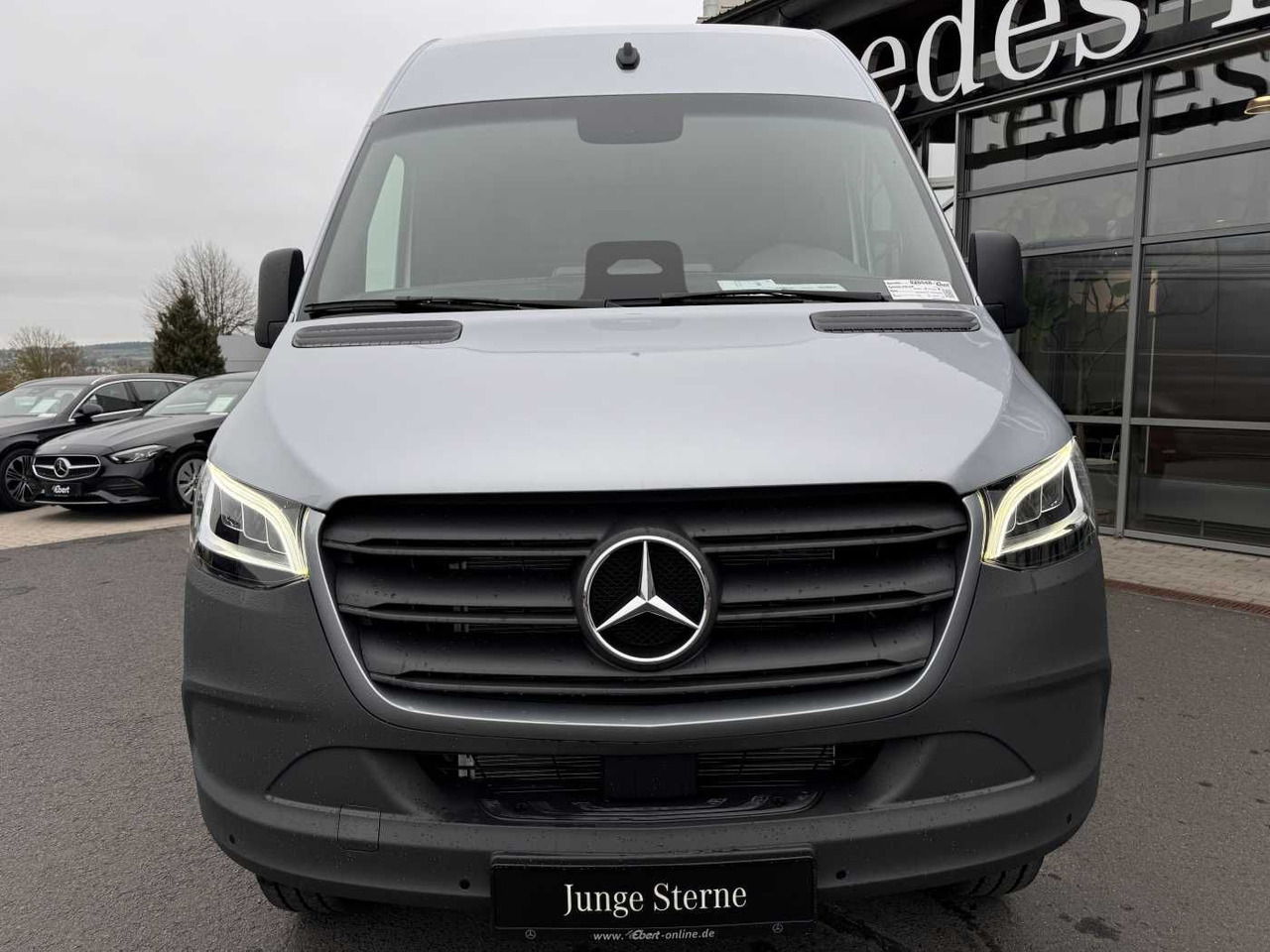 Mercedes-Benz Sprinter 319 CDI 4x4 3665 Klima Standheiz AHK - Xe van chở hàng: hình 2 Mercedes-Benz Sprinter 319 CDI 4x4 3665 Klima Standheiz AHK - Xe van chở hàng: hình 2