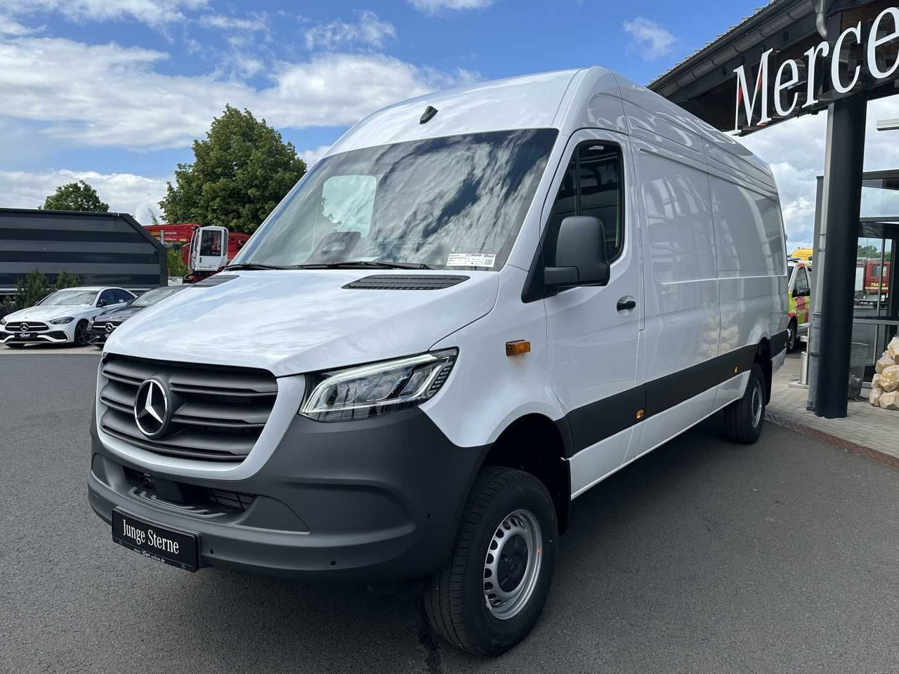Mercedes-Benz Sprinter 319 CDI 4x4 4325 Kamera LED SHZ MBUX - Xe van chở hàng: hình 3 Mercedes-Benz Sprinter 319 CDI 4x4 4325 Kamera LED SHZ MBUX - Xe van chở hàng: hình 3