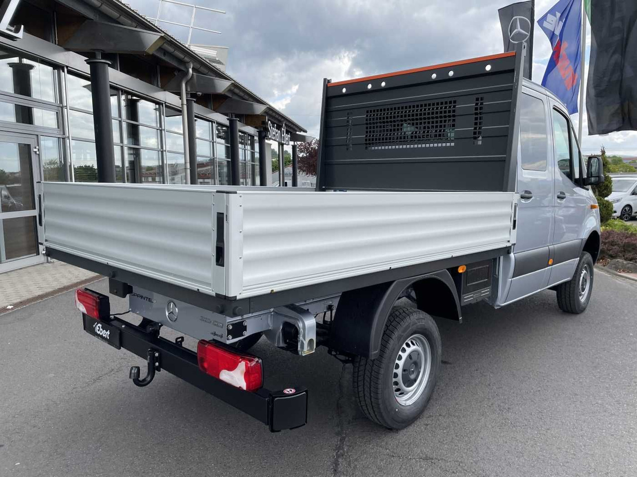 Xe van thùng mui bạt Mercedes-Benz Sprinter 319 CDI 4x4 DoKa Klima Stdheiz AHK LED: hình 6