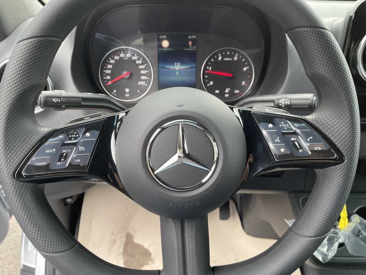 Xe van thùng mui bạt Mercedes-Benz Sprinter 319 CDI 4x4 DoKa Klima Stdheiz AHK LED: hình 14