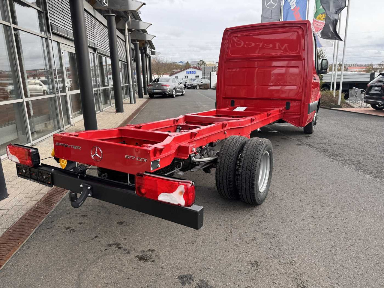 Mercedes-Benz Sprinter 517 CDI 4325 Fahrgestell AHK3,5 5.500kg - Xe tải khung gầm: hình 4 Mercedes-Benz Sprinter 517 CDI 4325 Fahrgestell AHK3,5 5.500kg - Xe tải khung gầm: hình 4