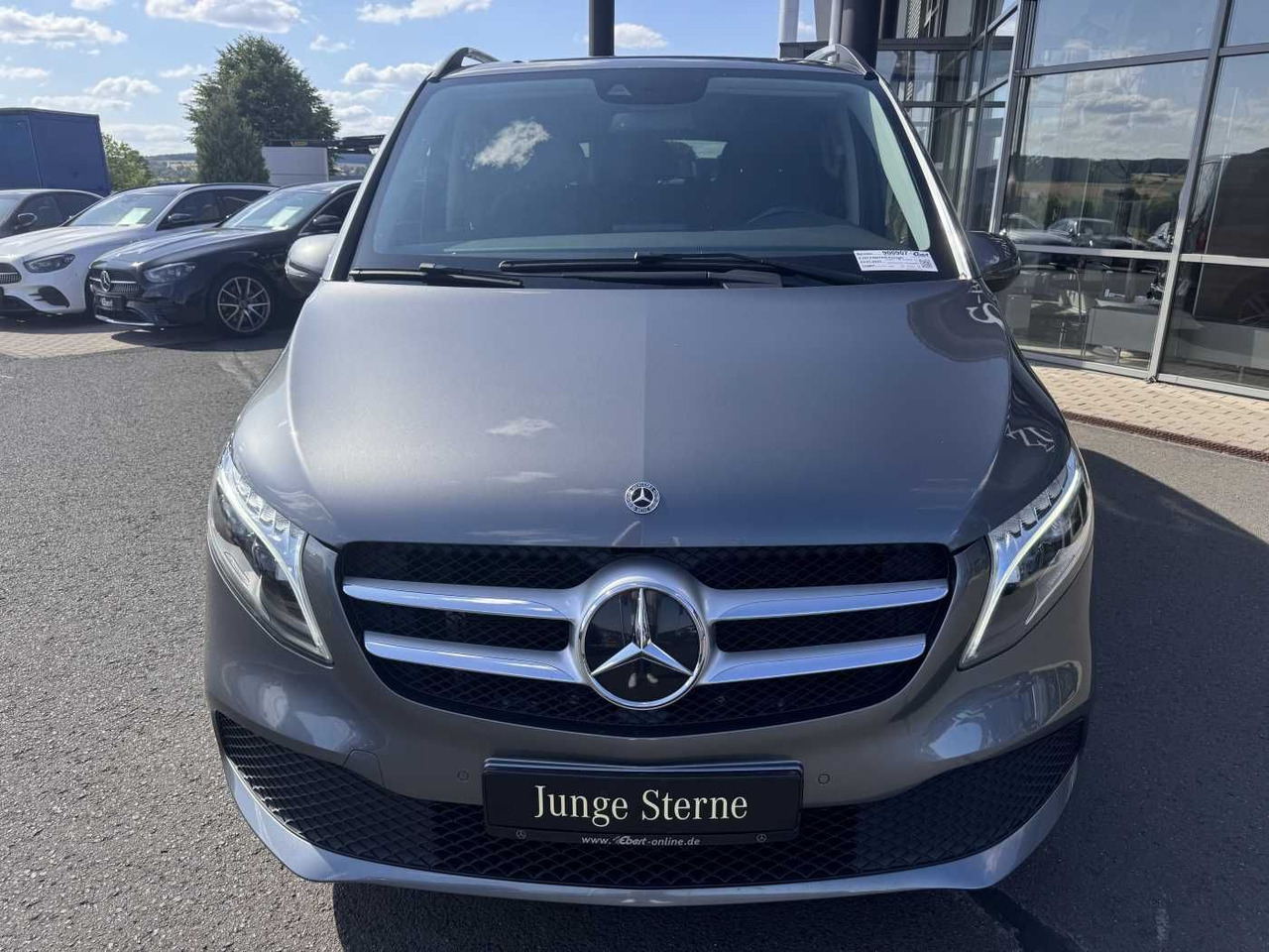 Mercedes-Benz V 220 d EDITION Liege-Paket AHK2,5 LED DAB MBUX - Xe van chở khách: hình 2 Mercedes-Benz V 220 d EDITION Liege-Paket AHK2,5 LED DAB MBUX - Xe van chở khách: hình 2
