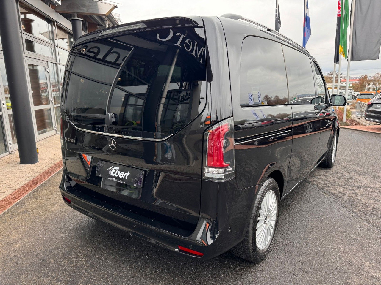 Mercedes-Benz V 220 d STYLE K Liege-Paket AHK2,5 DISTRONIC - Xe wagon: hình 4 Mercedes-Benz V 220 d STYLE K Liege-Paket AHK2,5 DISTRONIC - Xe wagon: hình 4