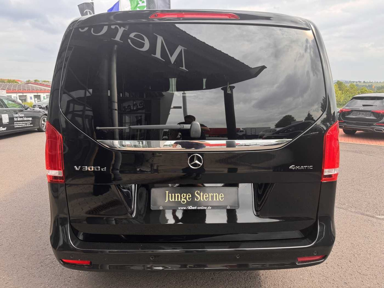 Mercedes-Benz V 300 d 4MATIC AVA 3430 AHK2,5 DISTRONIC 360 - Xe van chở khách: hình 5 Mercedes-Benz V 300 d 4MATIC AVA 3430 AHK2,5 DISTRONIC 360 - Xe van chở khách: hình 5