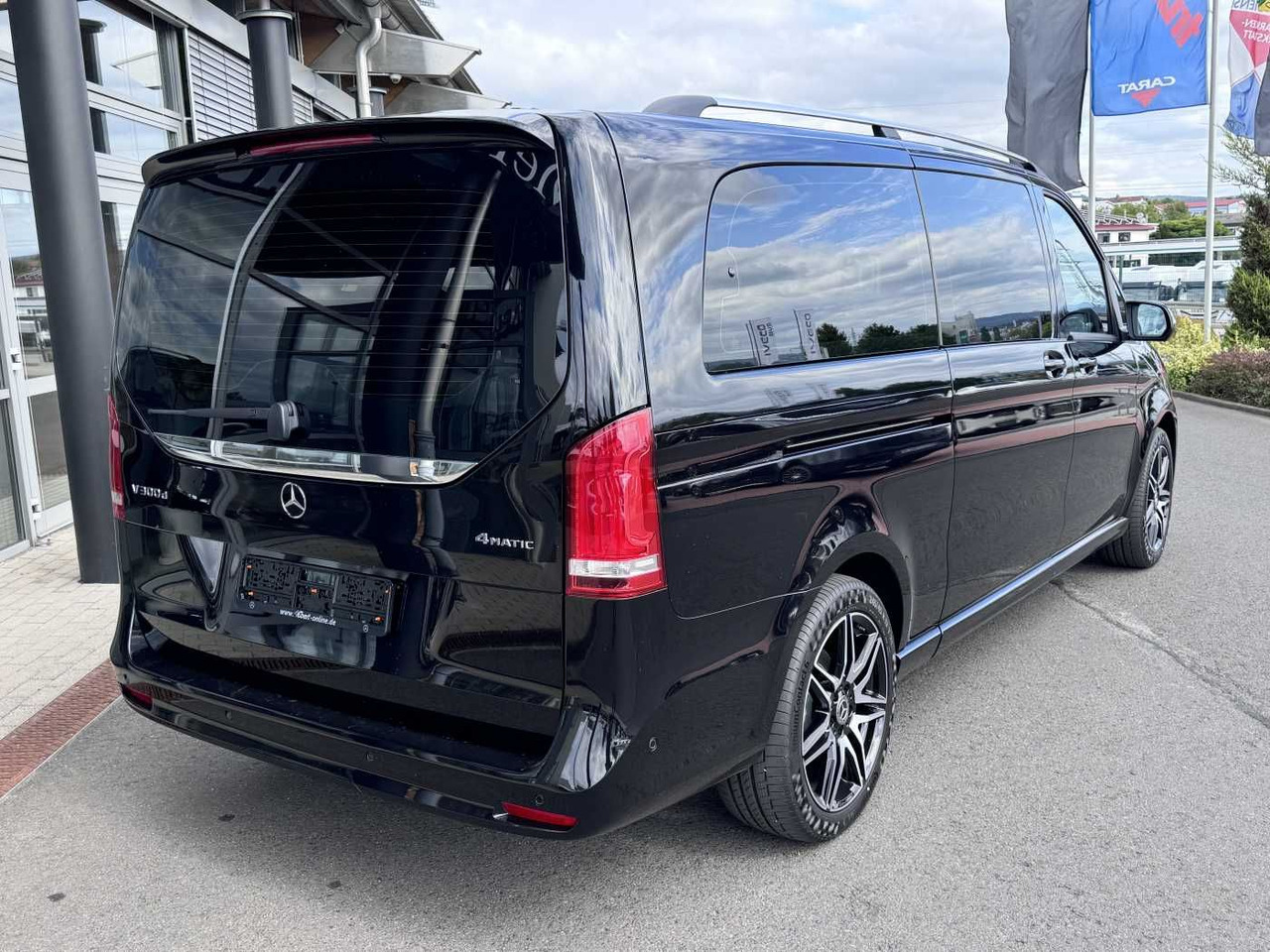 Mercedes-Benz V 300 d AVA AMG 4MATIC AIRMATIC Sitzklima el Tür - Xe van chở khách: hình 4 Mercedes-Benz V 300 d AVA AMG 4MATIC AIRMATIC Sitzklima el Tür - Xe van chở khách: hình 4