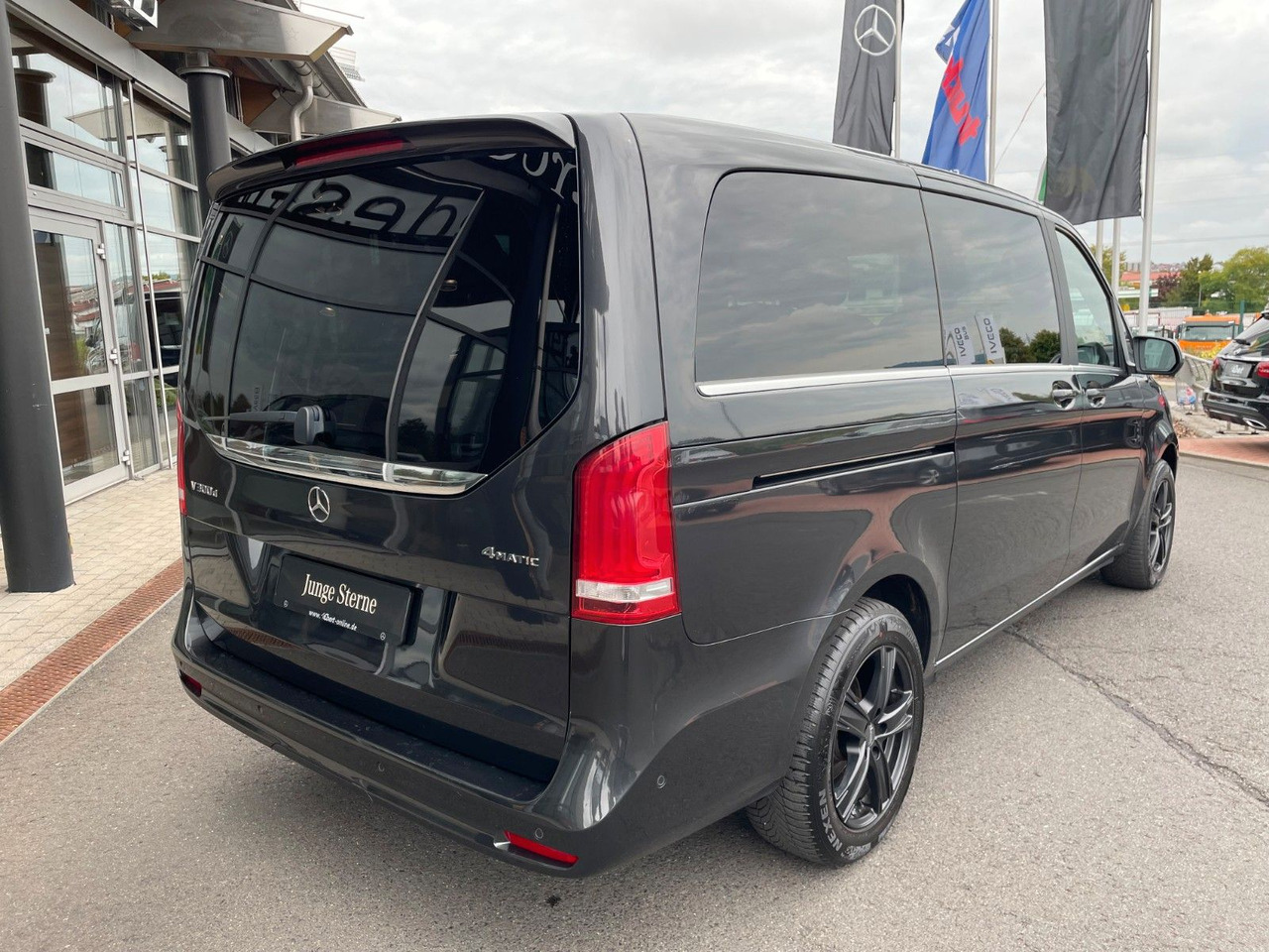 Mercedes-Benz V 300 d AVA ED 4MATIC Sitzklima Burmester 6Sitze - Xe van chở khách: hình 4 Mercedes-Benz V 300 d AVA ED 4MATIC Sitzklima Burmester 6Sitze - Xe van chở khách: hình 4