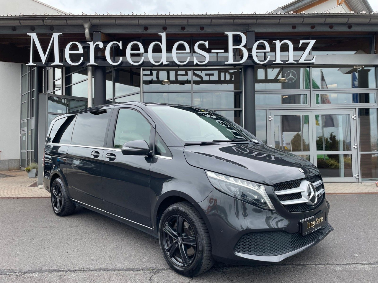 Mercedes-Benz V 300 d AVA ED 4MATIC Sitzklima Burmester 6Sitze - Xe van chở khách: hình 1 Mercedes-Benz V 300 d AVA ED 4MATIC Sitzklima Burmester 6Sitze - Xe van chở khách: hình 1