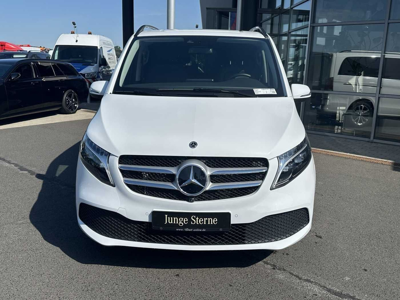 Mercedes-Benz V 300 d AVA ED 6Sitze Burmester 360Kamera el Tür - Xe hơi: hình 2 Mercedes-Benz V 300 d AVA ED 6Sitze Burmester 360Kamera el Tür - Xe hơi: hình 2