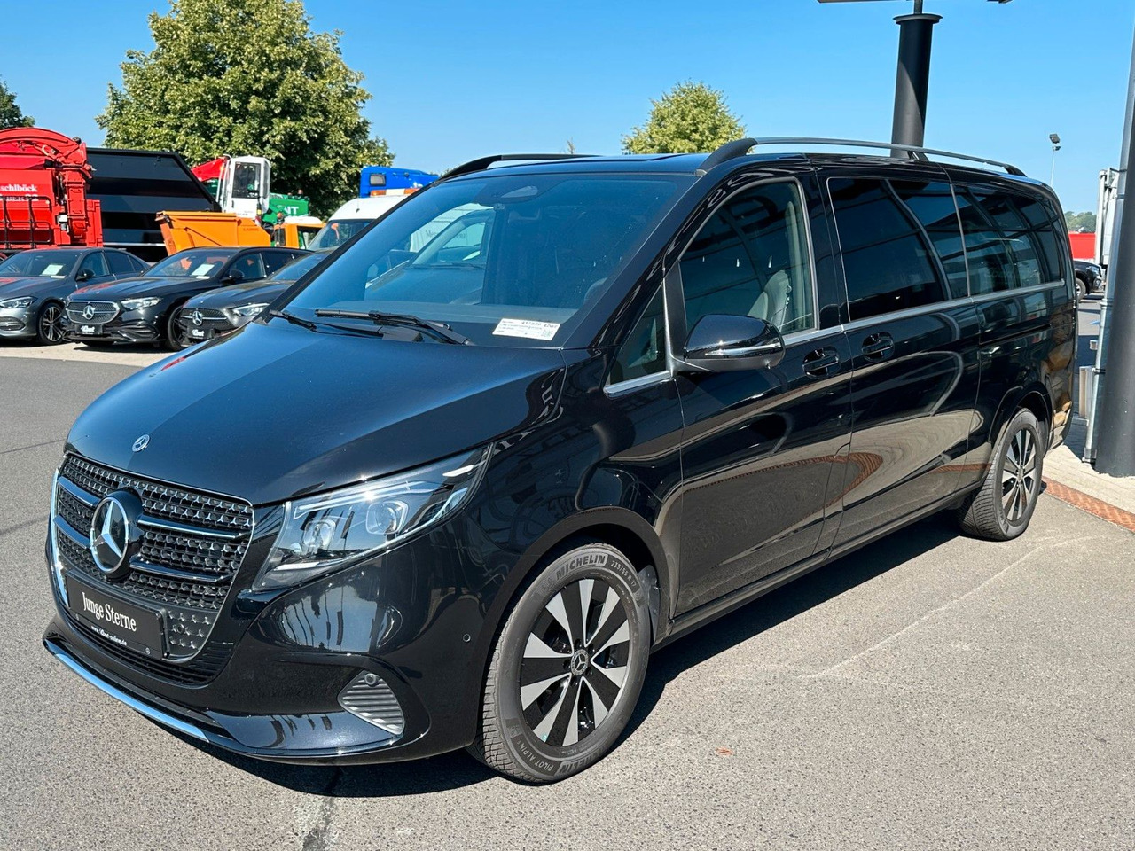 Mercedes-Benz V 300 d AVANTGARDE Extralang 360Kamera Standheiz - Xe wagon: hình 3 Mercedes-Benz V 300 d AVANTGARDE Extralang 360Kamera Standheiz - Xe wagon: hình 3