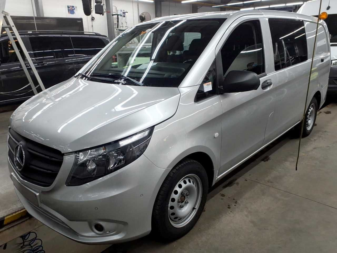 Mercedes-Benz Vito 114 CDI Mixto Regal AHK Klima PARKTRONIC - Xe van chở khách: hình 1 Mercedes-Benz Vito 114 CDI Mixto Regal AHK Klima PARKTRONIC - Xe van chở khách: hình 1