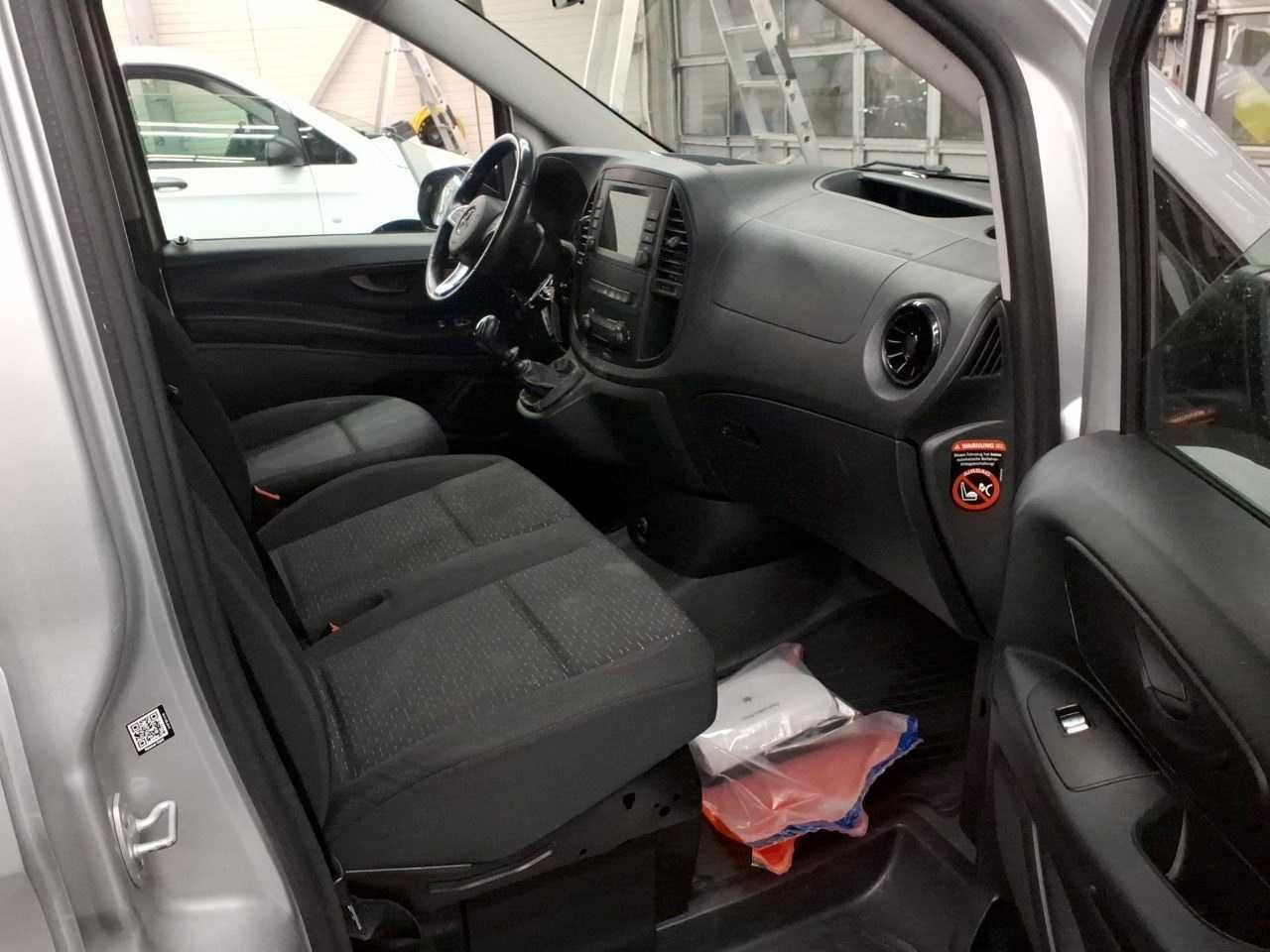 Mercedes-Benz Vito 114 CDI Mixto Regal AHK Klima PARKTRONIC - Xe van chở khách: hình 5 Mercedes-Benz Vito 114 CDI Mixto Regal AHK Klima PARKTRONIC - Xe van chở khách: hình 5