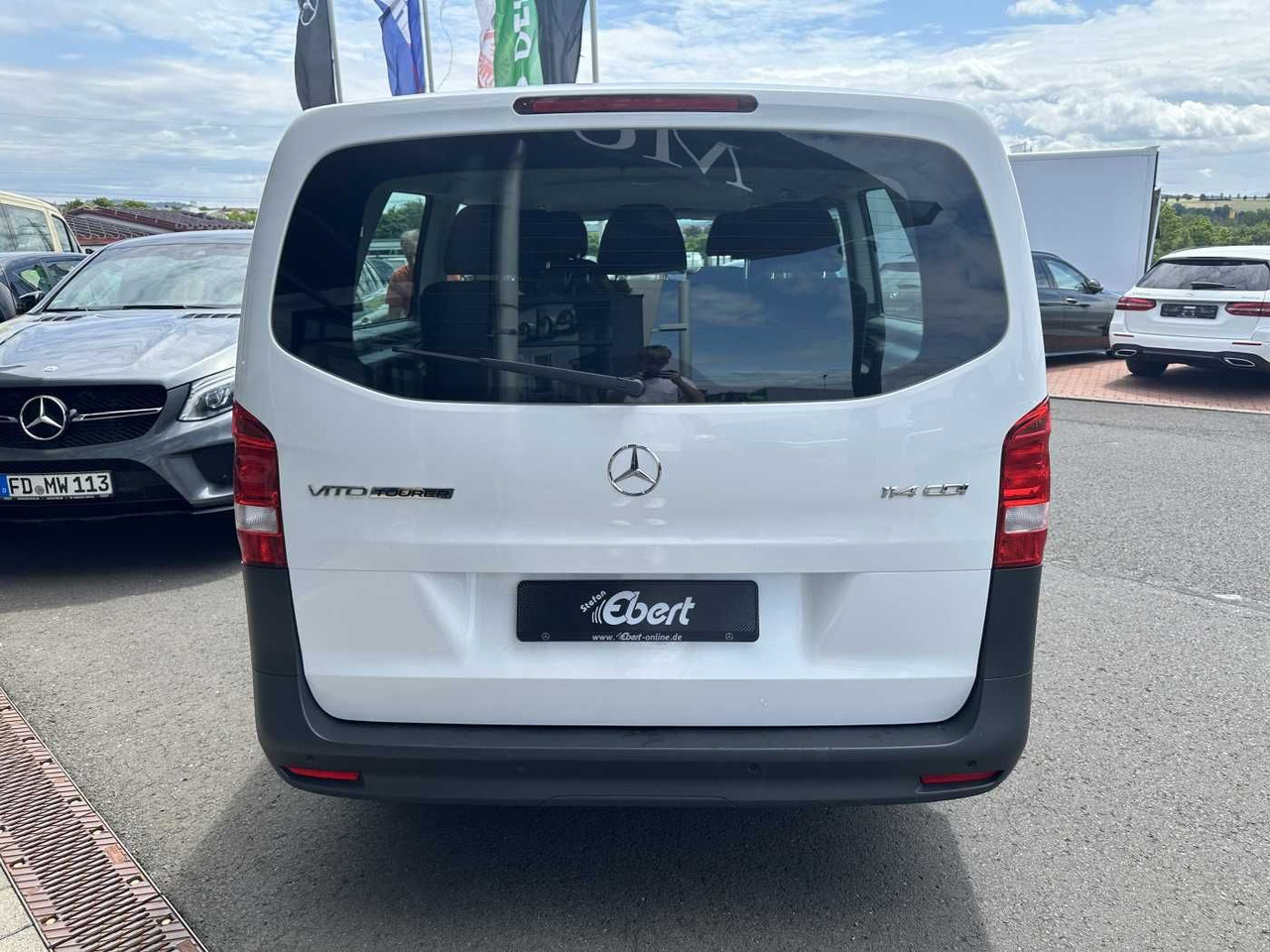 Mercedes-Benz Vito 114 CDI Tourer 9G Klima Audio40 Extralang - Xe van chở khách: hình 5 Mercedes-Benz Vito 114 CDI Tourer 9G Klima Audio40 Extralang - Xe van chở khách: hình 5