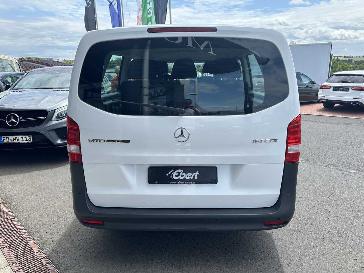Mercedes-Benz Vito 114 CDI Tourer 9G Klima Audio40 Extralang - Xe van chở khách: hình 5 Mercedes-Benz Vito 114 CDI Tourer 9G Klima Audio40 Extralang - Xe van chở khách: hình 5