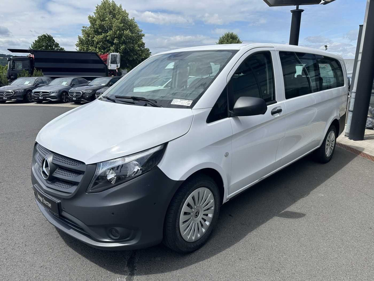 Mercedes-Benz Vito 114 CDI Tourer 9G Klima Audio40 Extralang - Xe van chở khách: hình 3 Mercedes-Benz Vito 114 CDI Tourer 9G Klima Audio40 Extralang - Xe van chở khách: hình 3