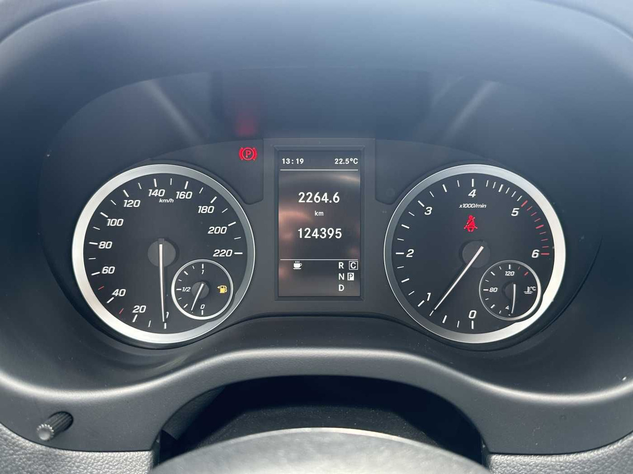 Xe van chở khách Mercedes-Benz Vito 114 CDI Tourer 9G Klima Audio40 Extralang: hình 13