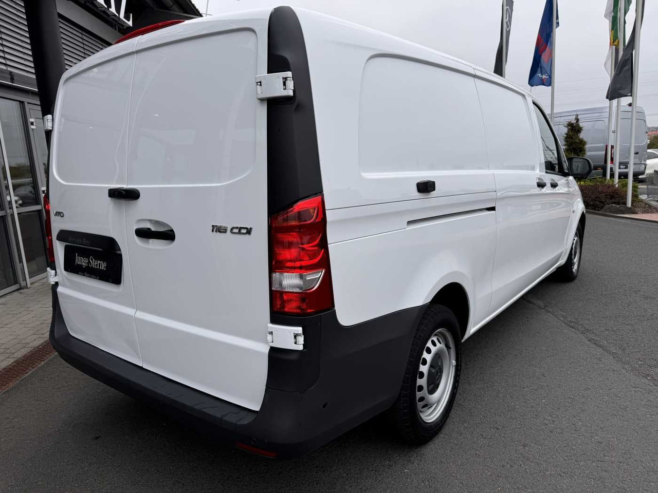 Mercedes-Benz Vito 116 CDI Extralang Klima Kamera Audio40 SHZ - Xe van nhỏ gọn: hình 4 Mercedes-Benz Vito 116 CDI Extralang Klima Kamera Audio40 SHZ - Xe van nhỏ gọn: hình 4