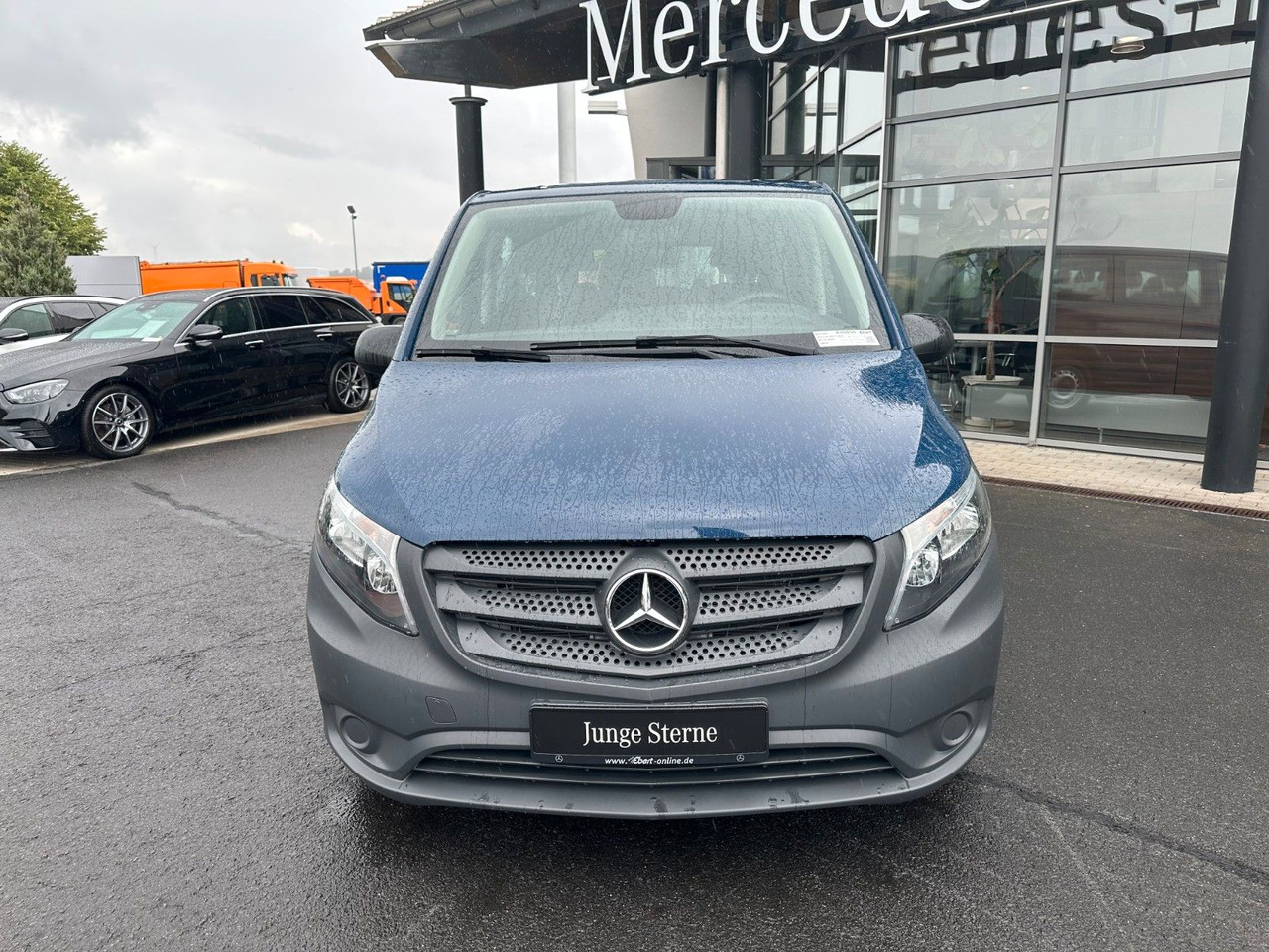 Mercedes-Benz Vito 119 CDI Tourer 3200 Klima AHK Tempomat - Xe van chở khách: hình 2 Mercedes-Benz Vito 119 CDI Tourer 3200 Klima AHK Tempomat - Xe van chở khách: hình 2