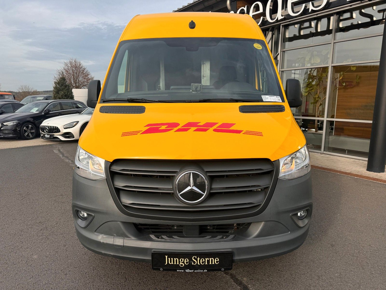 Mercedes-Benz eSprinter 312 DHL Regal KEP-Ausbau - Xe van chở hàng, Xe van điện: hình 2 Mercedes-Benz eSprinter 312 DHL Regal KEP-Ausbau - Xe van chở hàng, Xe van điện: hình 2