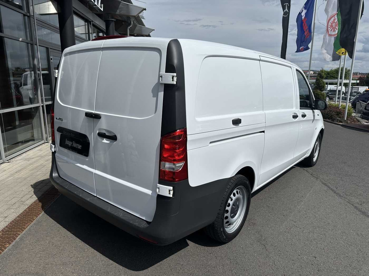 Mercedes-Benz eVito 112 Klima Kamera Navi SHZ Tempomat - Xe van nhỏ gọn, Xe van điện: hình 4 Mercedes-Benz eVito 112 Klima Kamera Navi SHZ Tempomat - Xe van nhỏ gọn, Xe van điện: hình 4