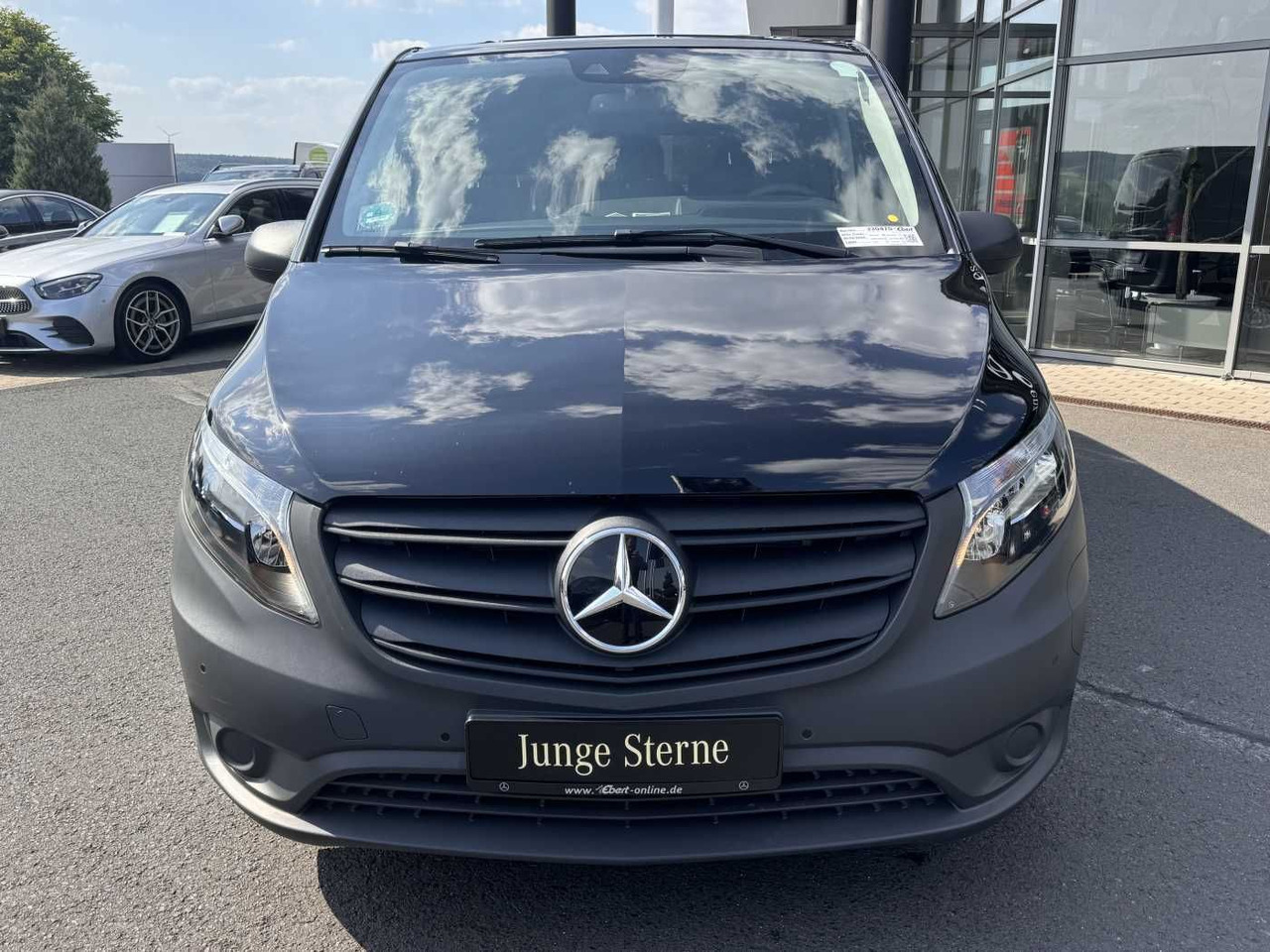 Mercedes-Benz eVito 129 Tourer Behinderten-/Rollstuhlrampe - Xe hơi: hình 3 Mercedes-Benz eVito 129 Tourer Behinderten-/Rollstuhlrampe - Xe hơi: hình 3