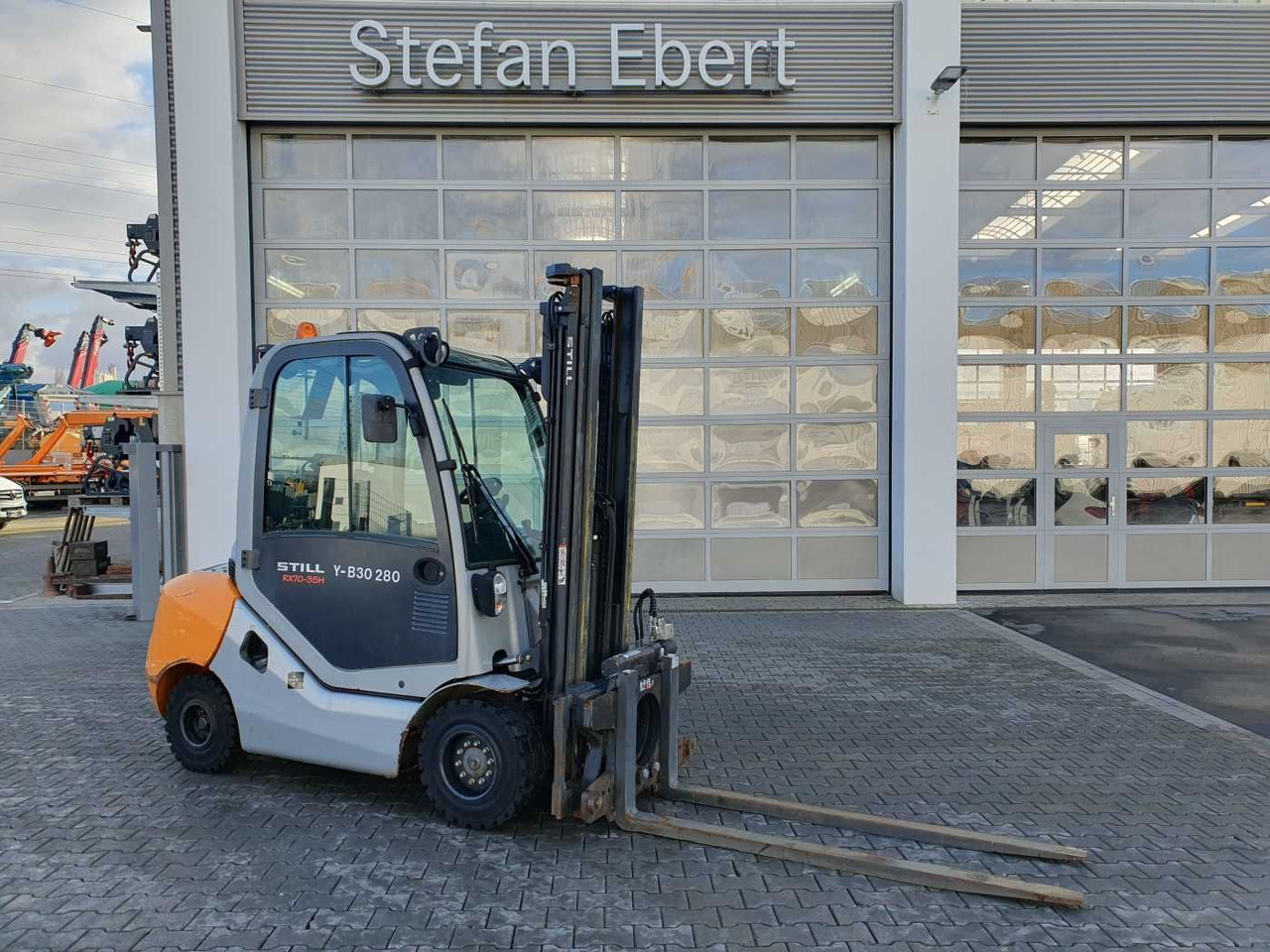 Still RX70-35 / Duplex: 3.50m / nur 1.065h / Drehgerät - Xe nâng diesel: hình 1 Still RX70-35 / Duplex: 3.50m / nur 1.065h / Drehgerät - Xe nâng diesel: hình 1