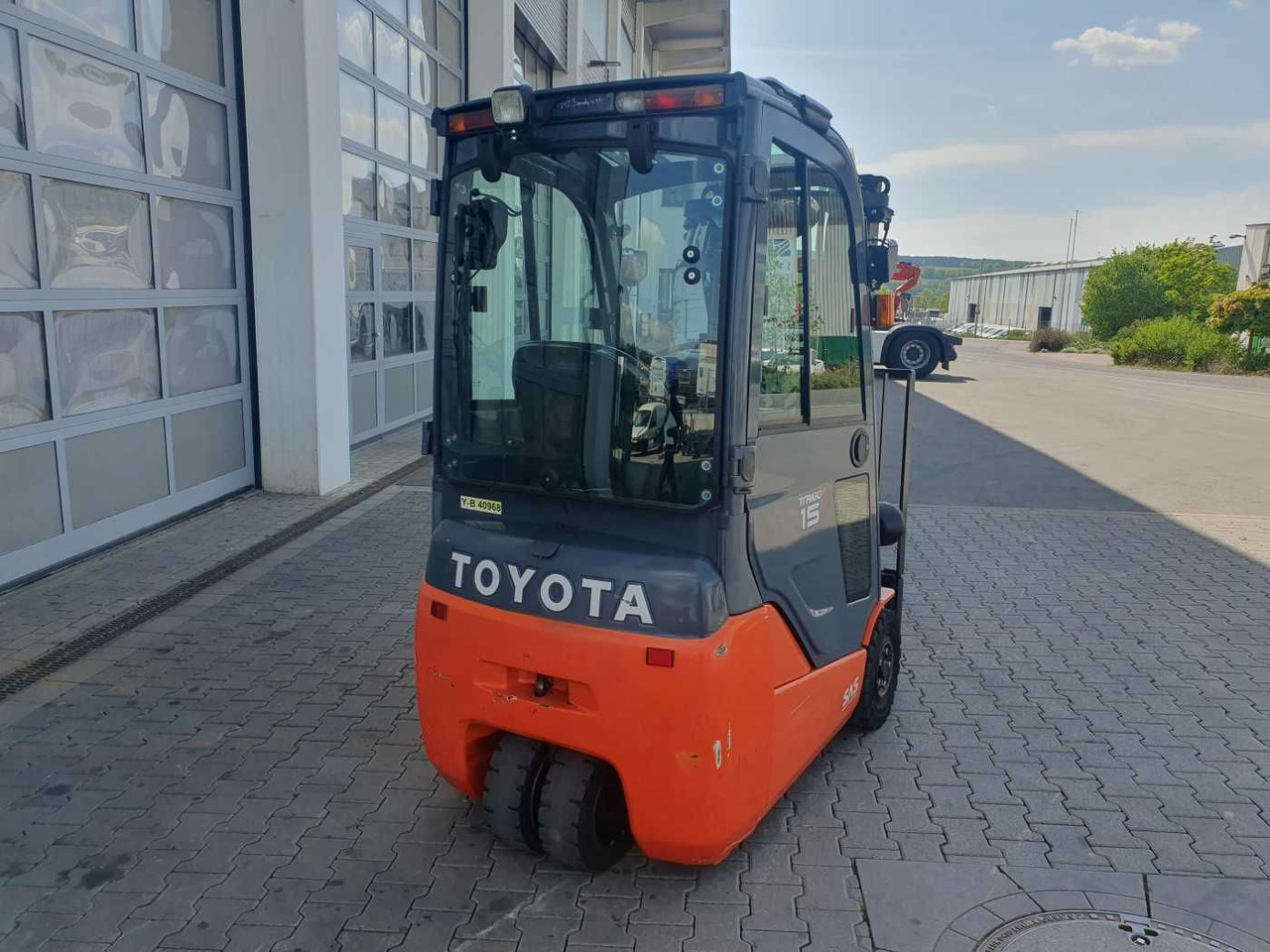 Toyota 8FBET15 / Triplex: 4.30m / nur 3.412h! / 2022 - Xe nâng điện: hình 4 Toyota 8FBET15 / Triplex: 4.30m / nur 3.412h! / 2022 - Xe nâng điện: hình 4