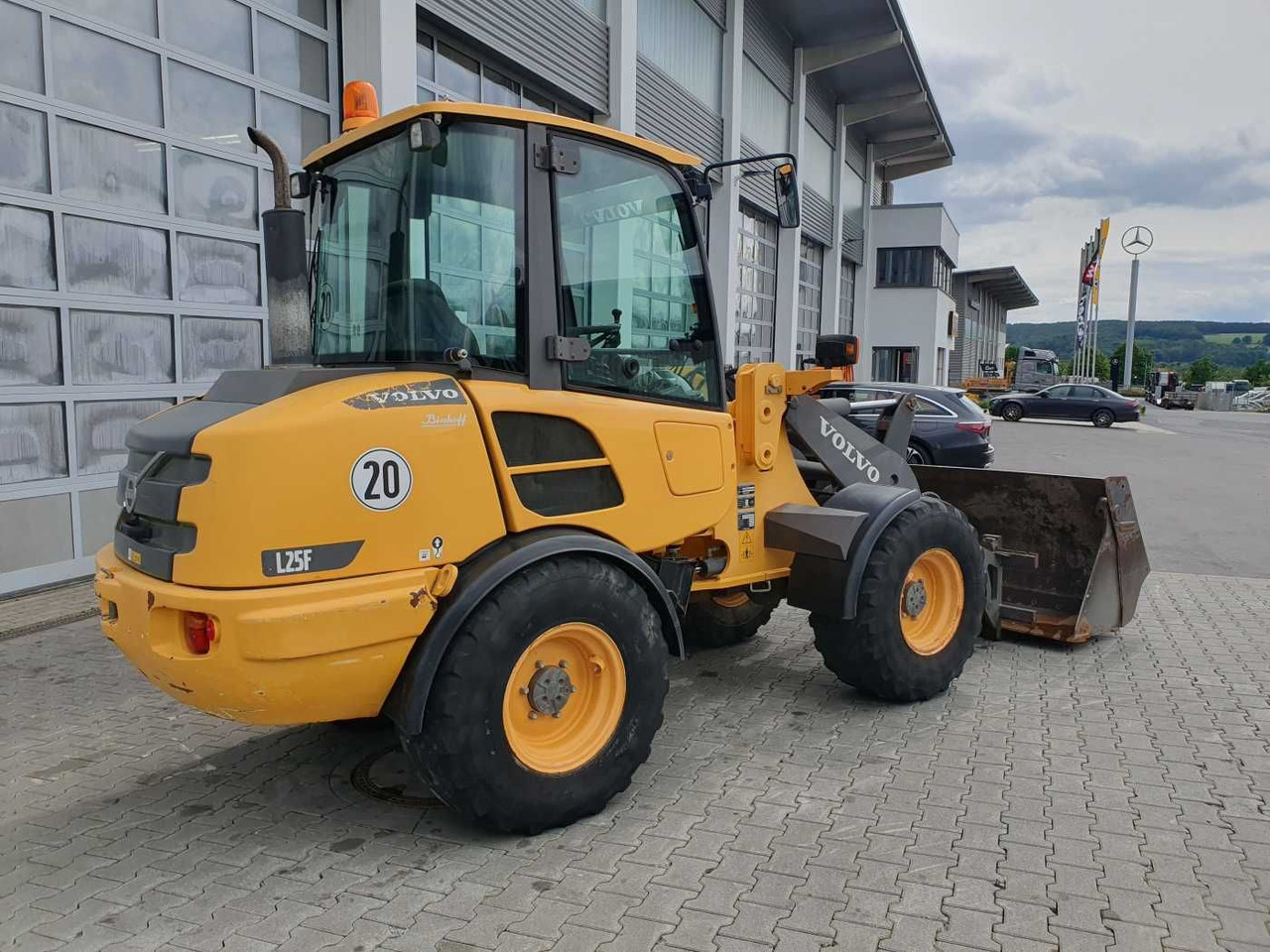 Volvo L25F / Klappschaufel (4in1) + Gabel / 3.401h - Máy xúc lật bánh lốp: hình 4 Volvo L25F / Klappschaufel (4in1) + Gabel / 3.401h - Máy xúc lật bánh lốp: hình 4