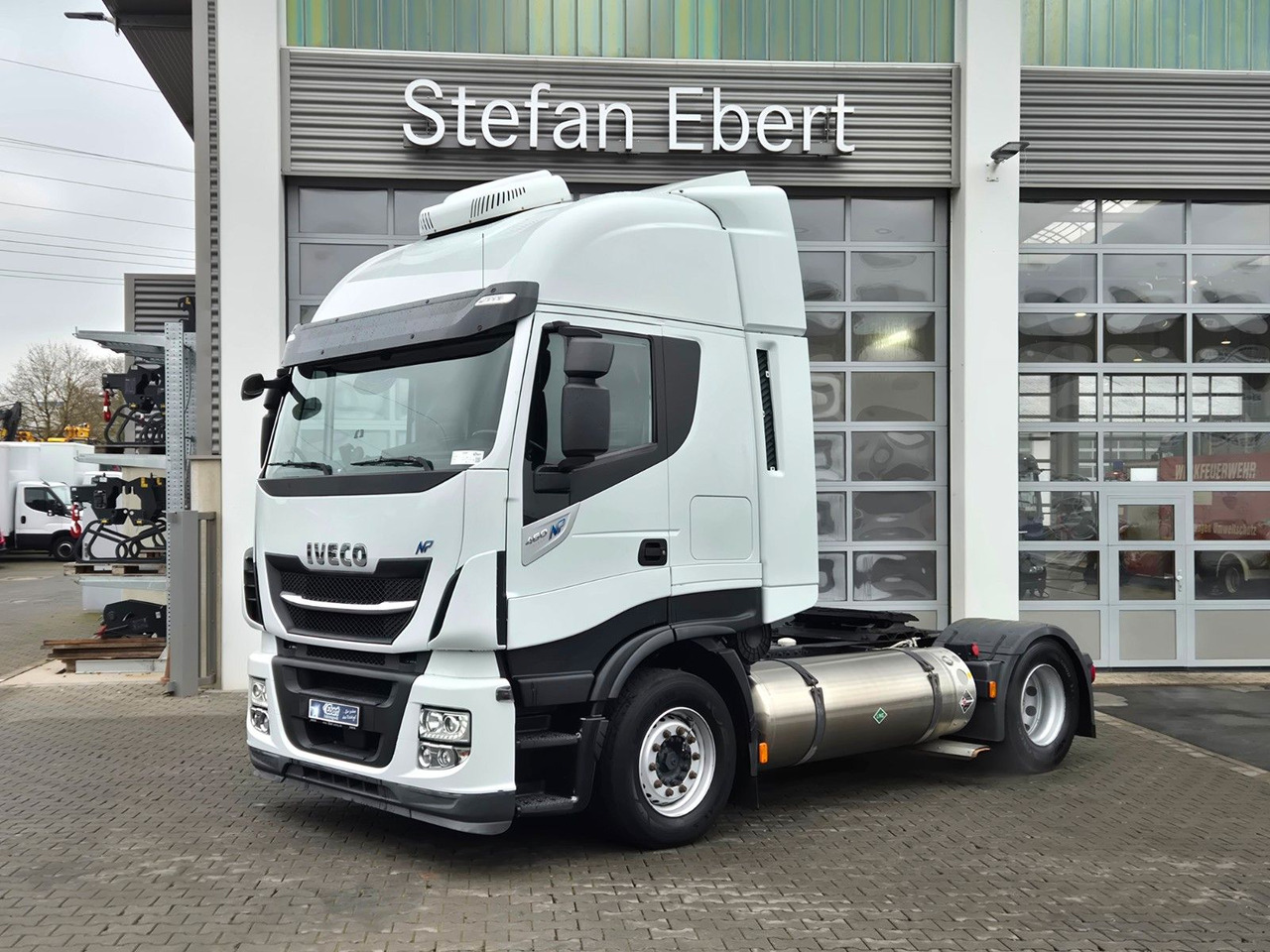 Iveco Stralis 460NP LNG Intarder 3 Stück - Xe đầu kéo: hình 2 Iveco Stralis 460NP LNG Intarder 3 Stück - Xe đầu kéo: hình 2
