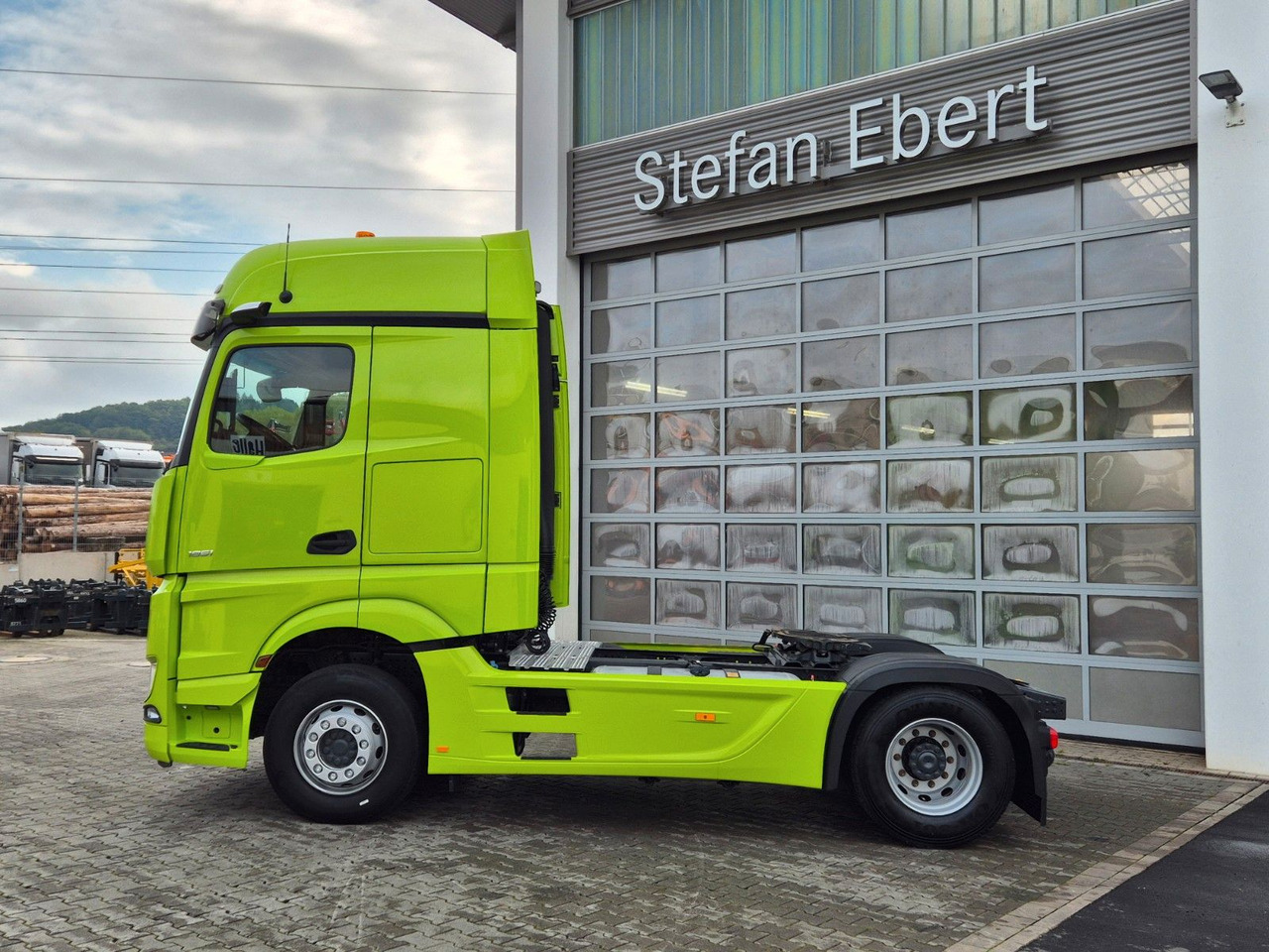 Mercedes-Benz Actros 1851 LS Öl-Retarder Standklima Mirror Big - Xe đầu kéo: hình 5 Mercedes-Benz Actros 1851 LS Öl-Retarder Standklima Mirror Big - Xe đầu kéo: hình 5