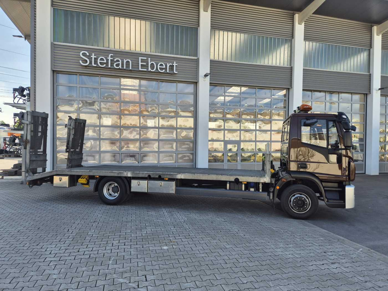 Iveco Eurocargo ML140E25/P Maschinentransporter Winde - Xe tải: hình 5 Iveco Eurocargo ML140E25/P Maschinentransporter Winde - Xe tải: hình 5