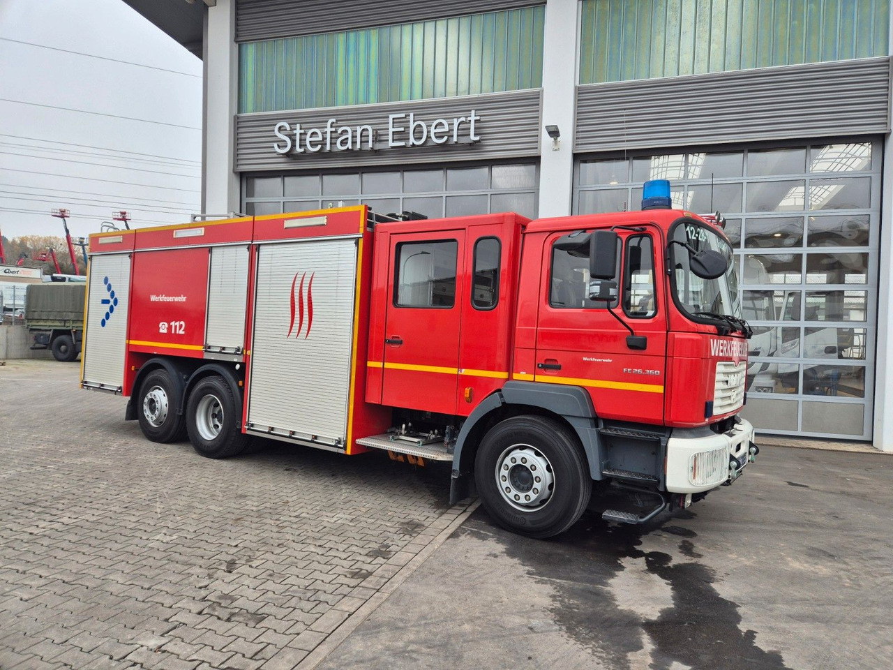 MAN FE 26.360 FNLC/L Feuerwehr Löschfahrzeug - Xe tải: hình 4 MAN FE 26.360 FNLC/L Feuerwehr Löschfahrzeug - Xe tải: hình 4
