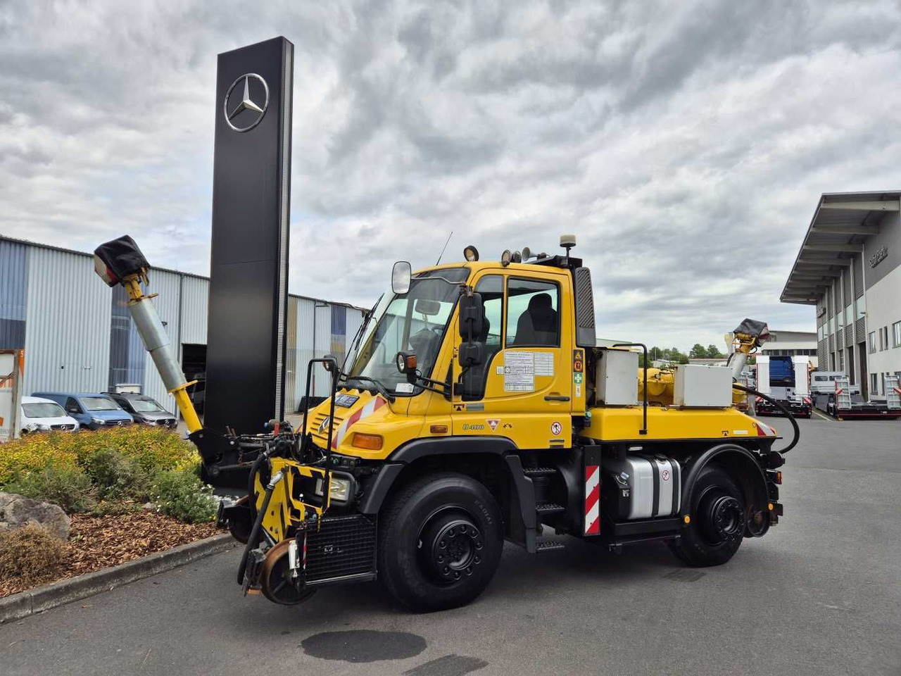 Unimog U400 4x4 Zweiwege ZAGRO 800t/52 Achsen Funk - Xe tải: hình 2 Unimog U400 4x4 Zweiwege ZAGRO 800t/52 Achsen Funk - Xe tải: hình 2