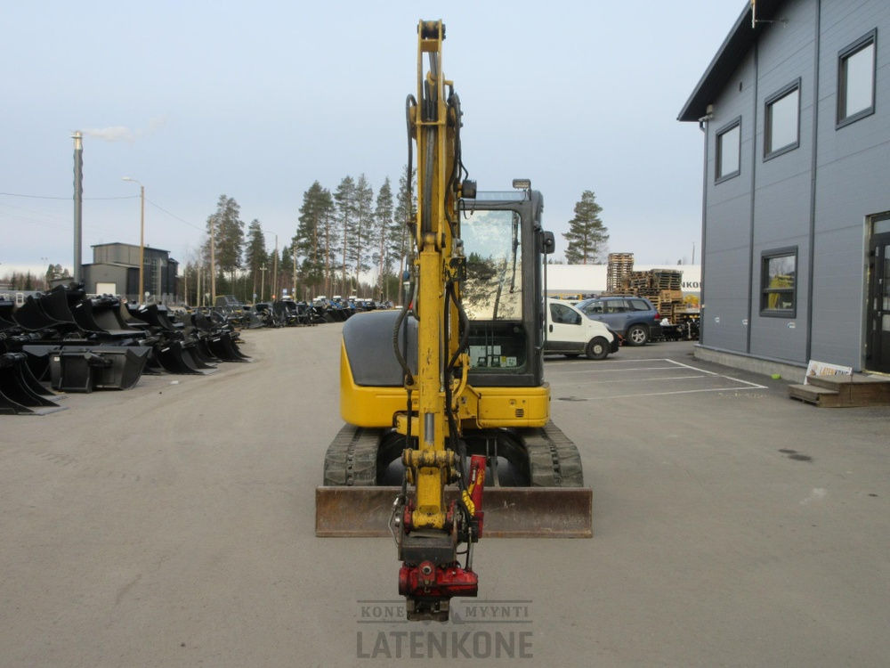 Komatsu PC50MR PETOKSELLA VIETY LÖYTÖPALKKIO STOLEN - Máy xúc bánh xích: hình 3 Komatsu PC50MR PETOKSELLA VIETY LÖYTÖPALKKIO STOLEN - Máy xúc bánh xích: hình 3