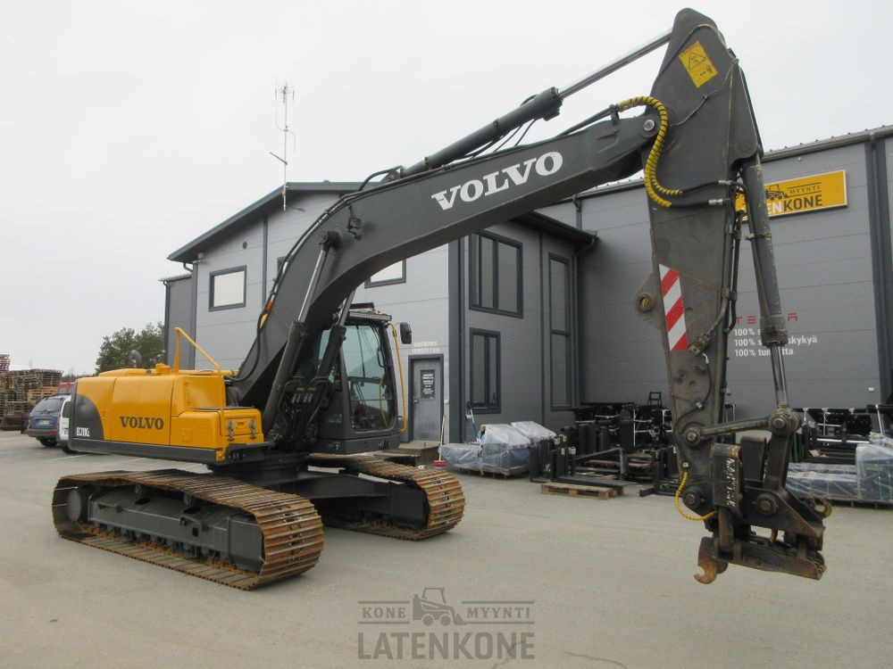 Volvo EC210CL kaivinkone - Máy xúc bánh xích: hình 2 Volvo EC210CL kaivinkone - Máy xúc bánh xích: hình 2