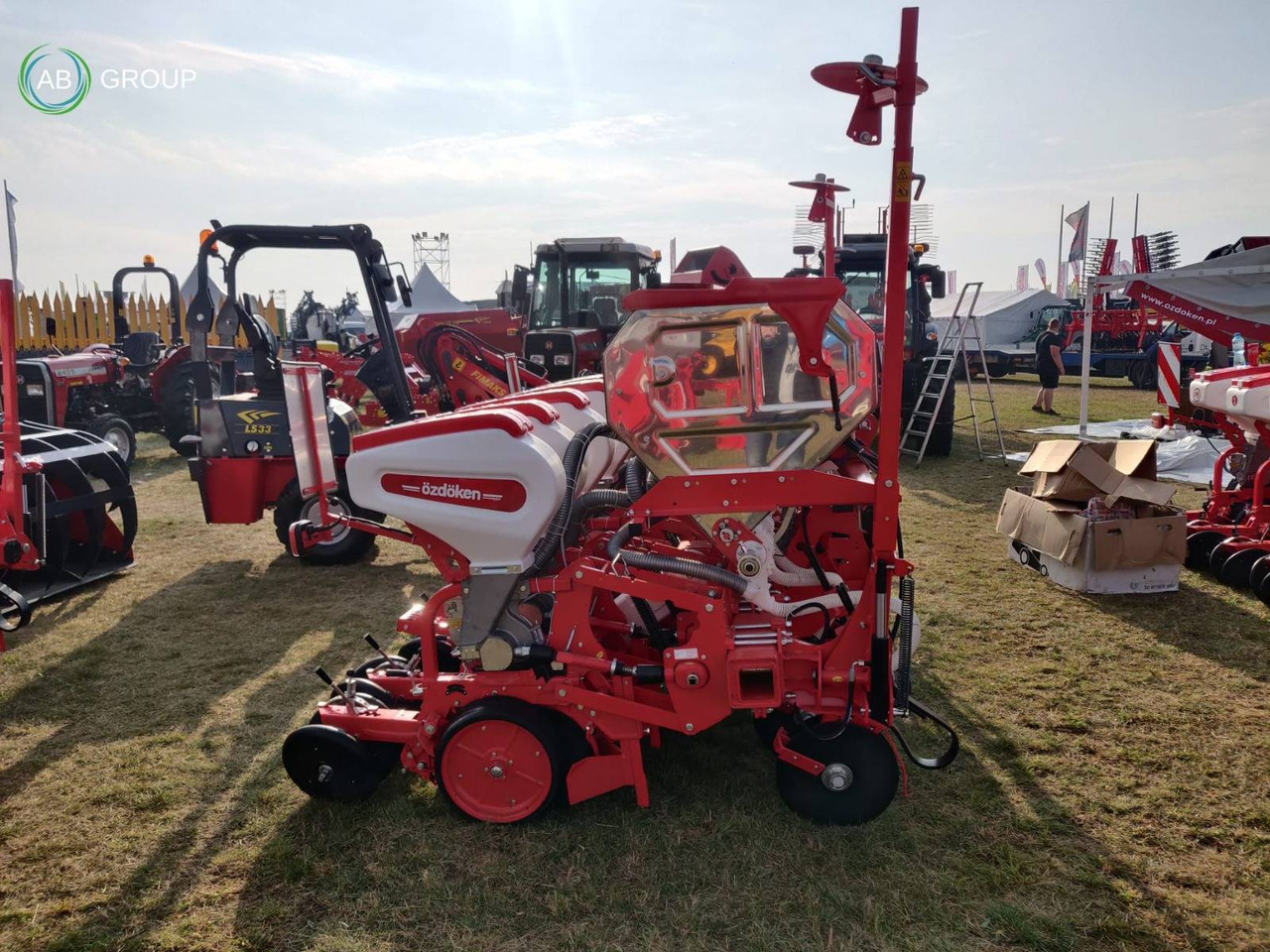 6-row maize seeder VPYT-DG306 on a semi-telescopic frame with deep fertilization - Máy gieo hạt chính xác: hình 3 6-row maize seeder VPYT-DG306 on a semi-telescopic frame with deep fertilization - Máy gieo hạt chính xác: hình 3