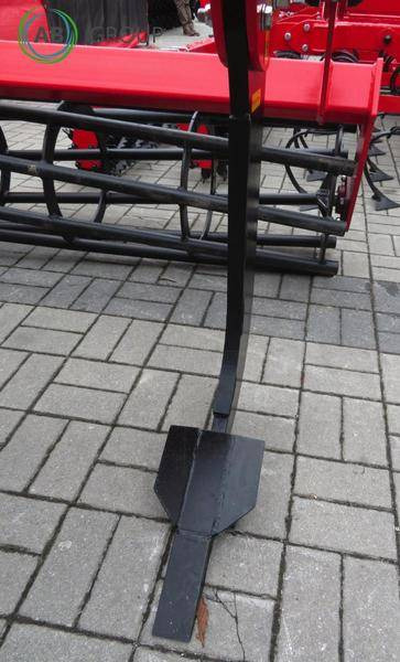 Awemak modular subsoiler Shorti (3 teeth) - Máy cày sâu: hình 4 Awemak modular subsoiler Shorti (3 teeth) - Máy cày sâu: hình 4