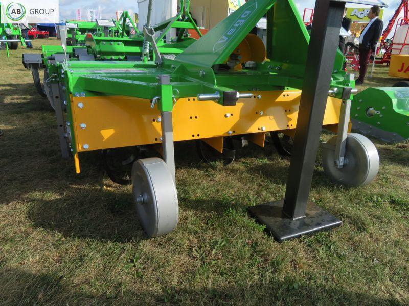 Bomet glebogryzarka Vega U540, 1,8 m - Dàn xới: hình 1 Bomet glebogryzarka Vega U540, 1,8 m - Dàn xới: hình 1
